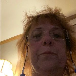 Meet your Posher, Denise